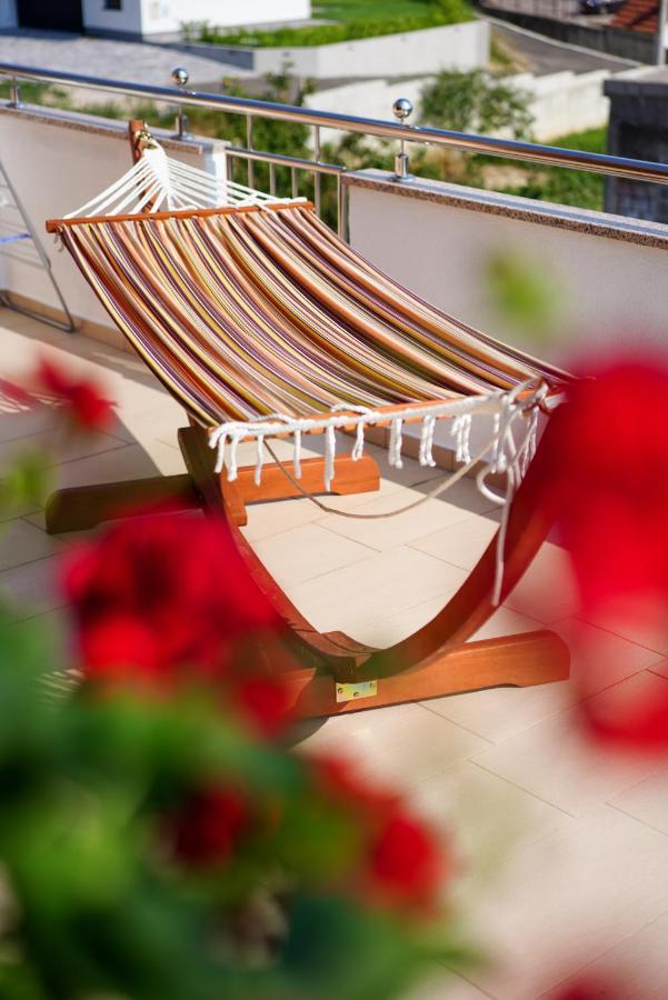 Maslina & Lavanda Apartment โปดสตรานา ภายนอก รูปภาพ