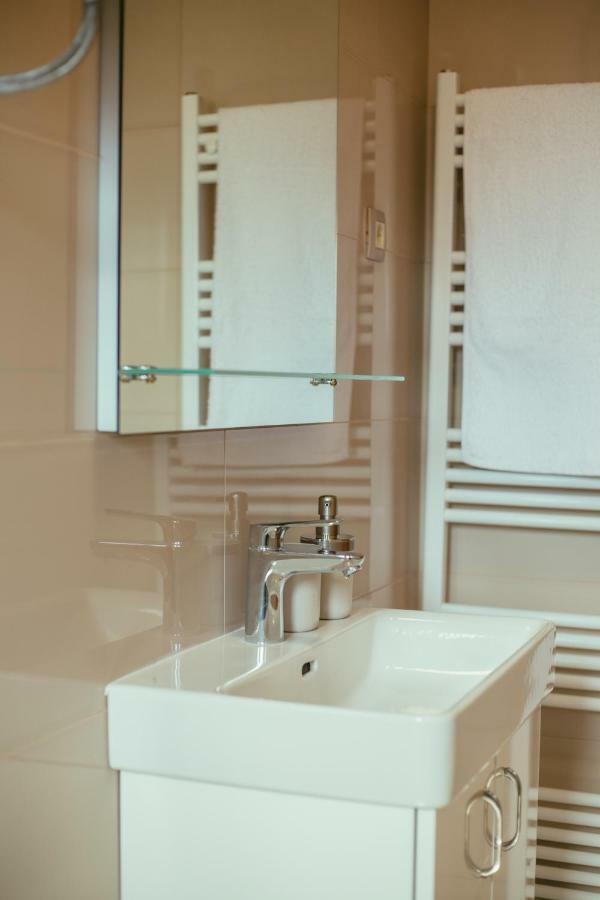 Maslina & Lavanda Apartment โปดสตรานา ภายนอก รูปภาพ