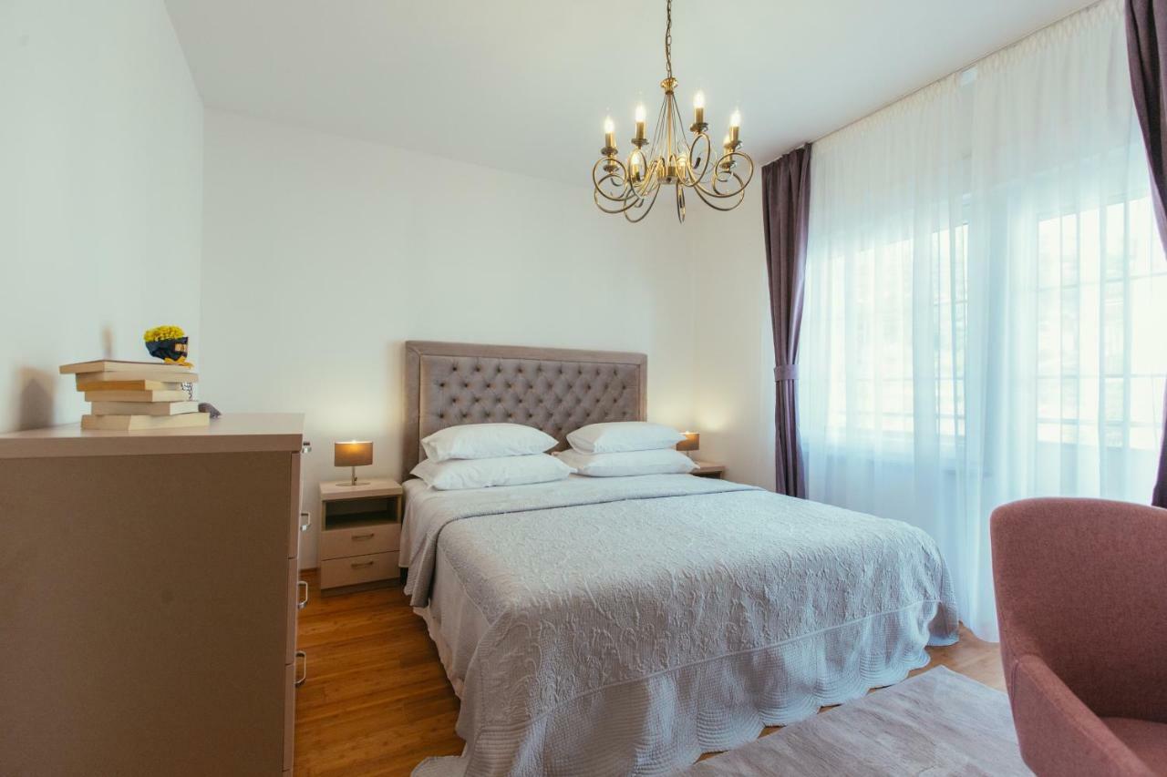 Maslina & Lavanda Apartment โปดสตรานา ภายนอก รูปภาพ