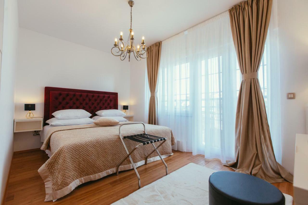 Maslina & Lavanda Apartment โปดสตรานา ภายนอก รูปภาพ